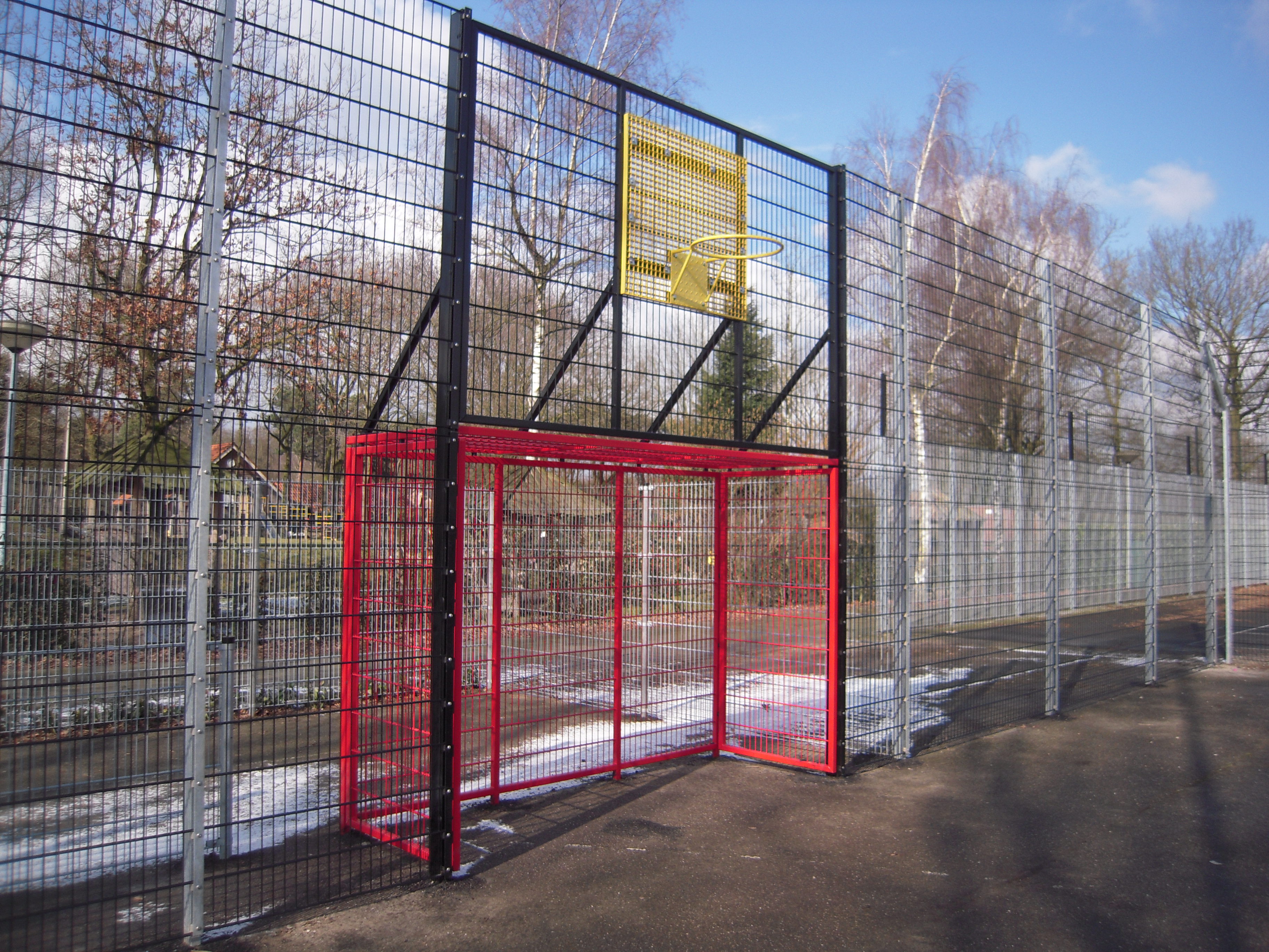 Voetbal-basketbalwand