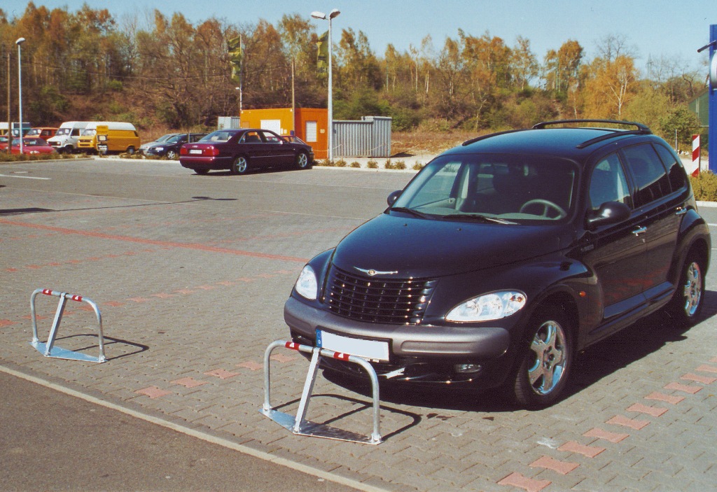 Antiparkeerbeugel met voetplaat